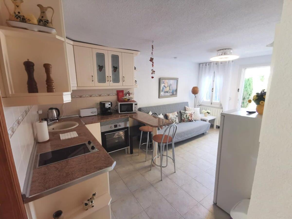 Quaint Ground Floor Apartment With Pool Lb1 Torrevieja Zewnętrze zdjęcie