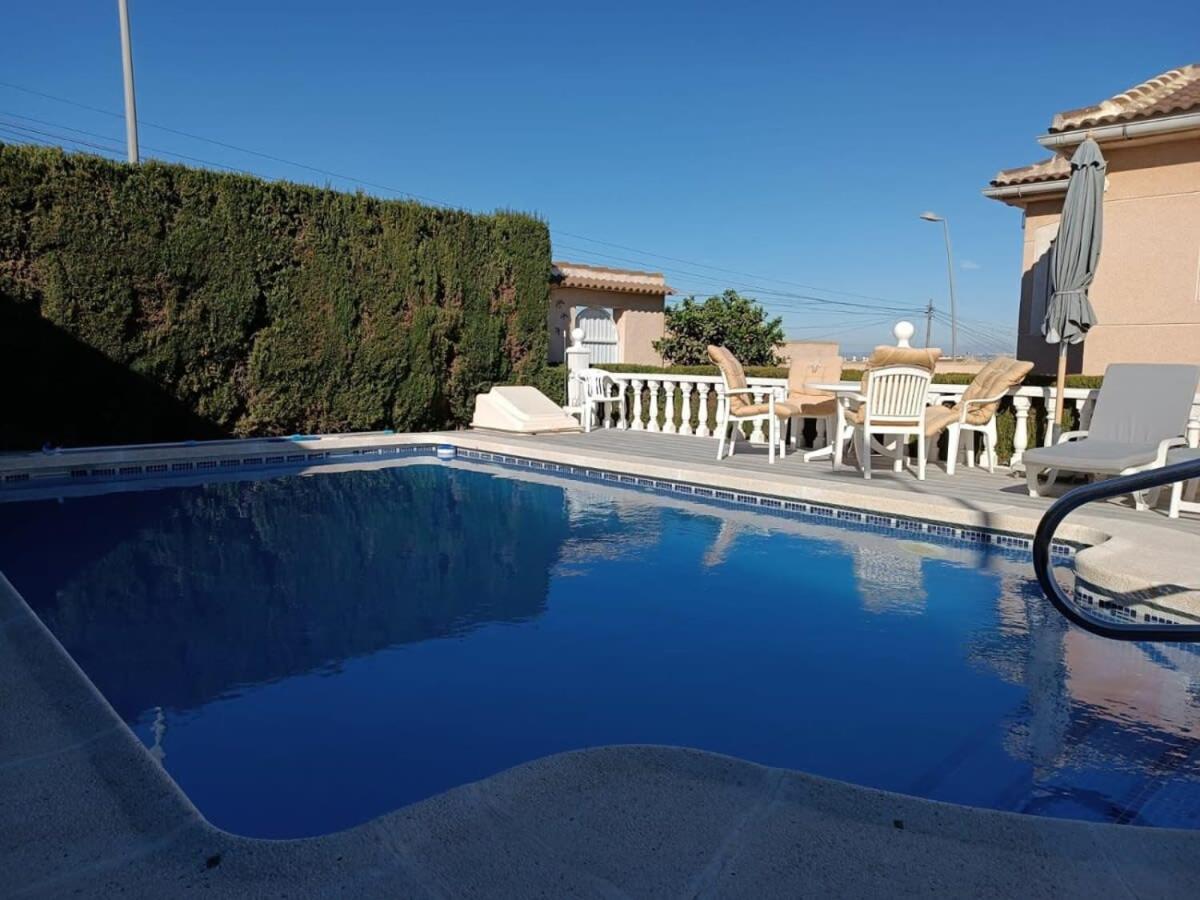 Quaint Ground Floor Apartment With Pool Lb1 Torrevieja Zewnętrze zdjęcie